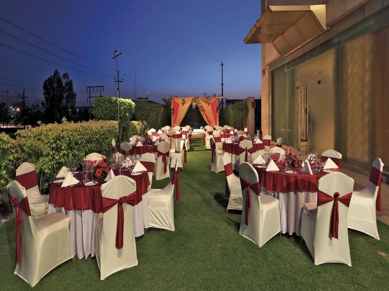 Yashail Hotel Haridwār Exteriör bild